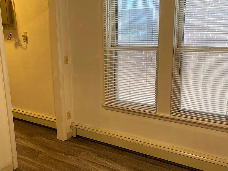213 Iowa Ave #7 — Photo 6