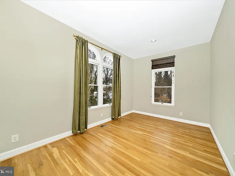 3313 Moline Rd — Photo 15