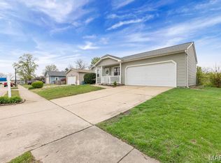 1620 Lynncove Ln, Saint Charles, MO