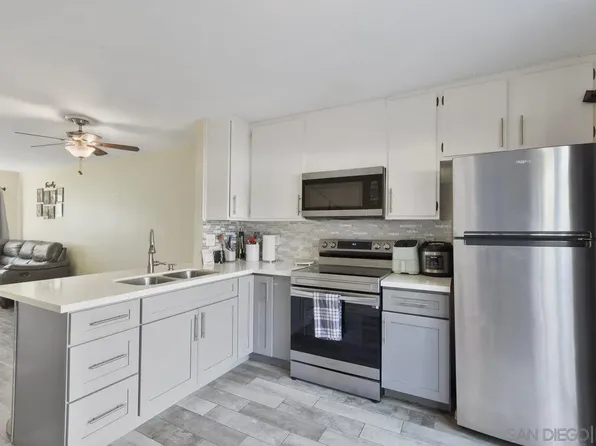 10157 Carefree Dr, Santee, CA 92071