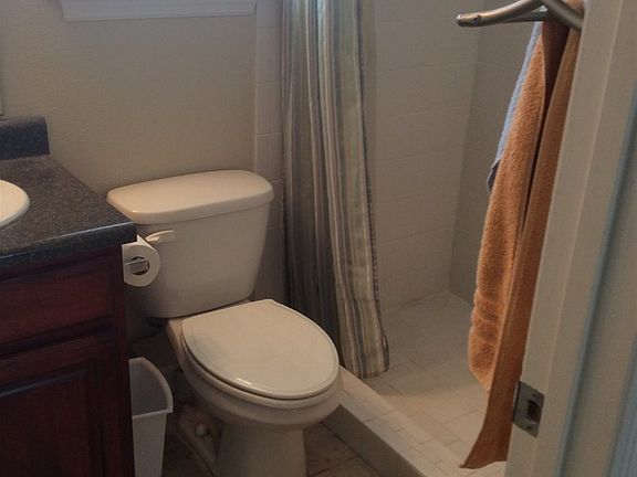 4th image of 4212 Grove Park Dr