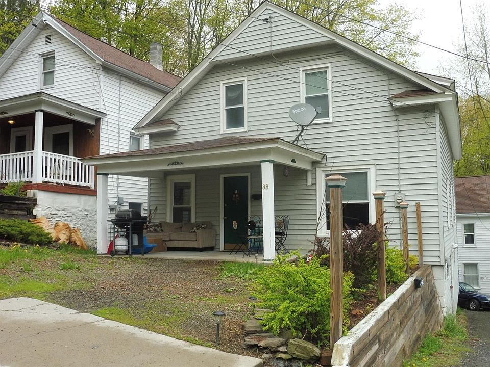 1st image of 88-88 1/2 Ford Ave
