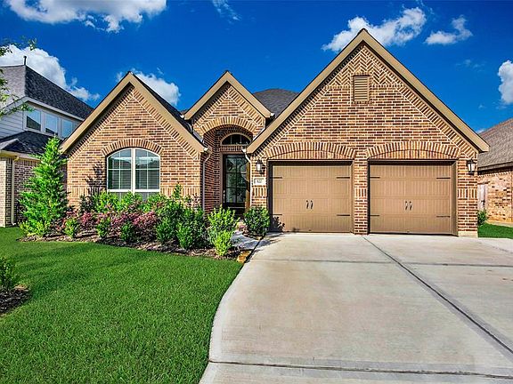 2nd image of 122 Capriccio Ln