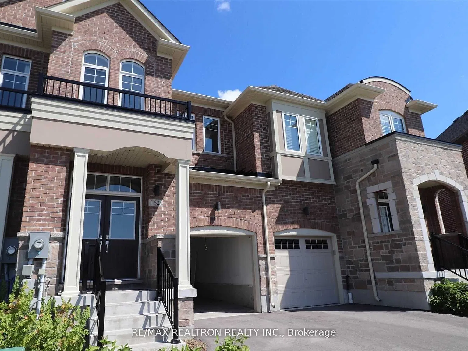 3 bed, $3,100 — Photo 2