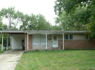 170 Humes Ln, Florissant, MO 63031