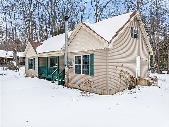 4th image of 2 Hornbeam Road