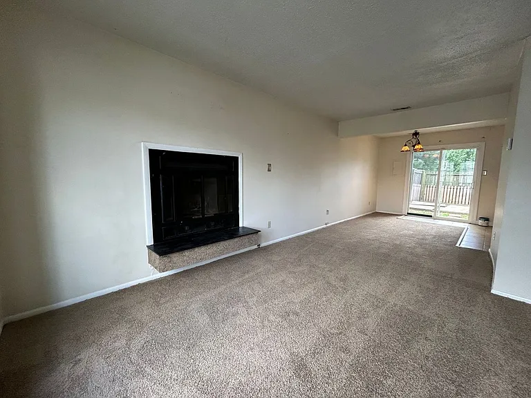 3632 Windmill Dr — Photo 3