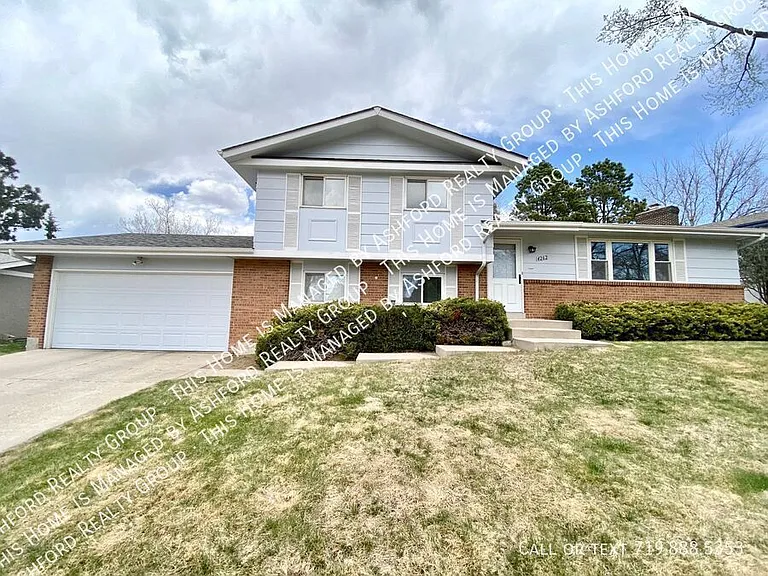 4262 N Hammock Dr — Photo 1