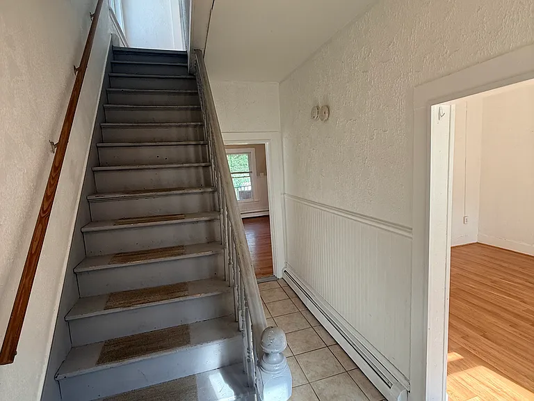98 Central St #1 — Photo 4