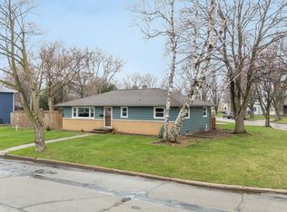 1407 S Bartell Dr, Appleton, WI 54914
