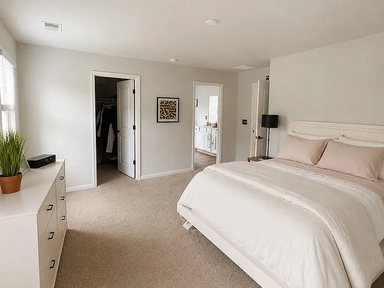 428 Lundby Dr — Photo 18