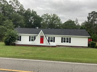 708 Miles Rd, Baxley, GA 31513