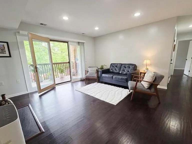 9914 Grapewood Ct — Photo 1