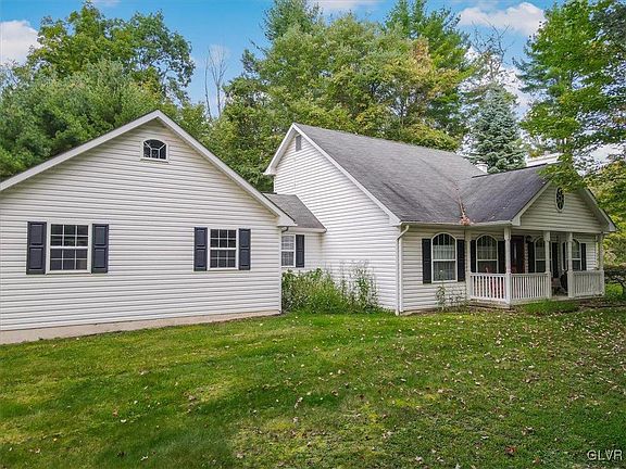 4th image of 126 Cindy Ln