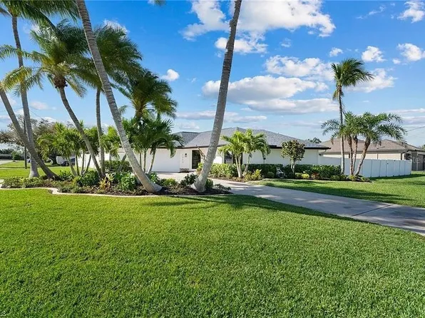 1923 SE 26th St, Cape Coral, FL 33904