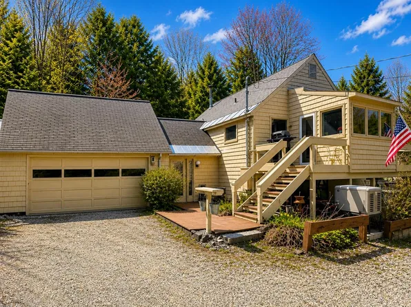 29 Cedar Cliff Road, Barre Town, VT 05641