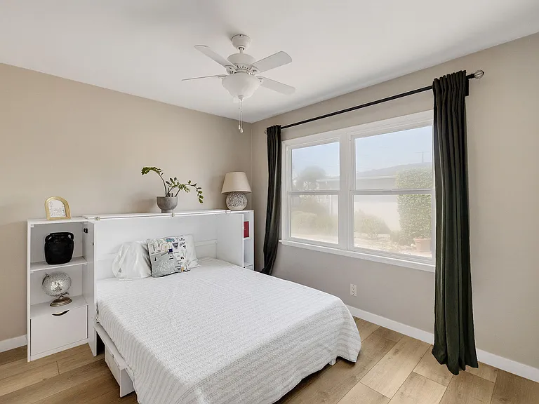 13422 Isis Ave — Photo 10