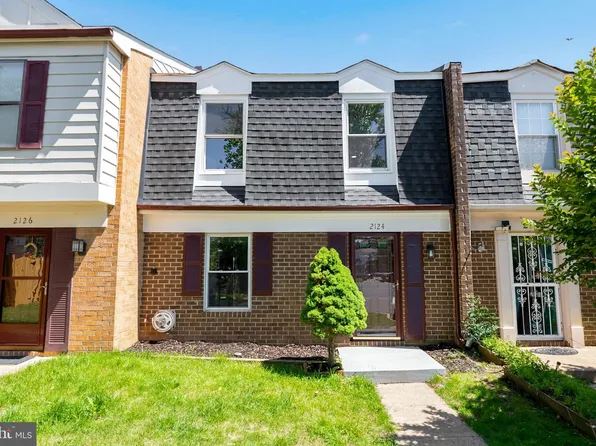 2124 Mager Dr, Herndon, VA 20170