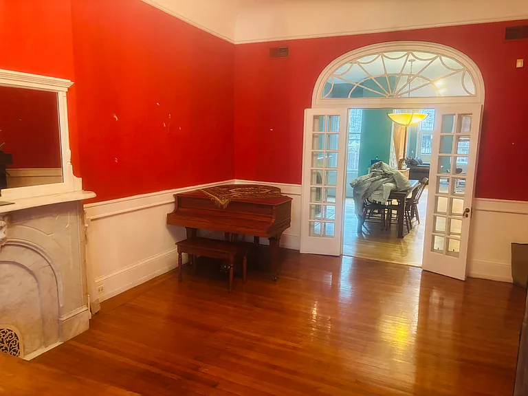 334 S 21st St #1 — Photo 2