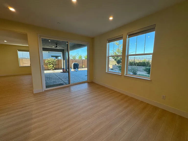 7602 Afonso Way — Photo 9