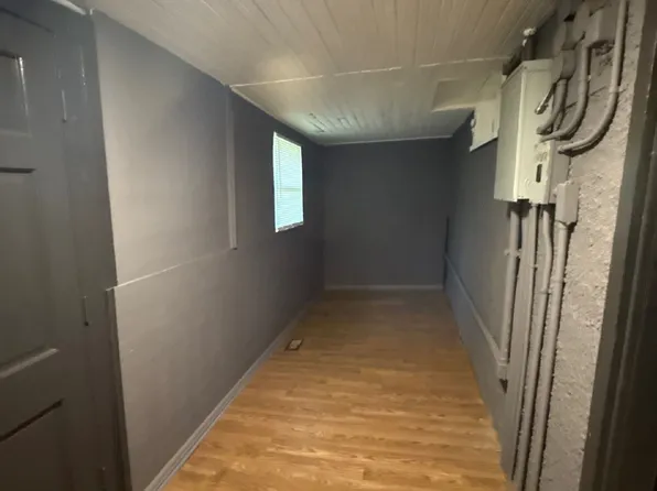 1048 E McLemore Ave, Memphis, TN 38106