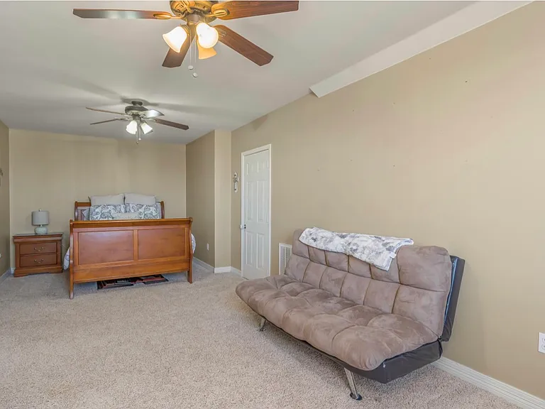 2213 Shumark Trl — Photo 27