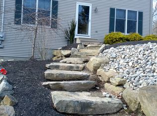 34 Linden St, Douglas, MA 01516