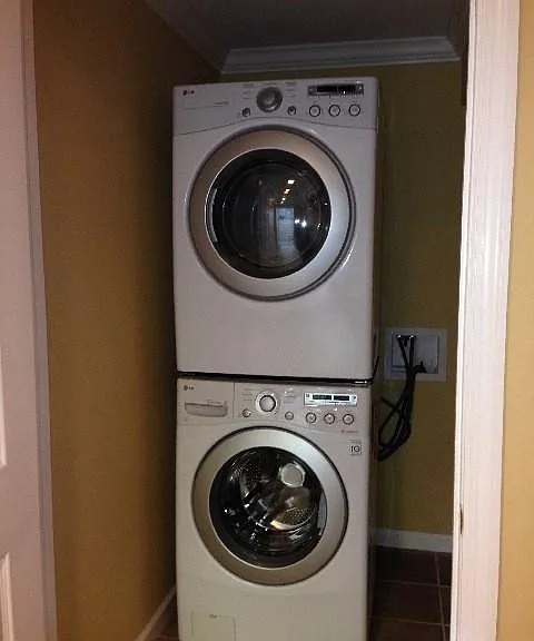 7 Village Woods Rd — Photo 9