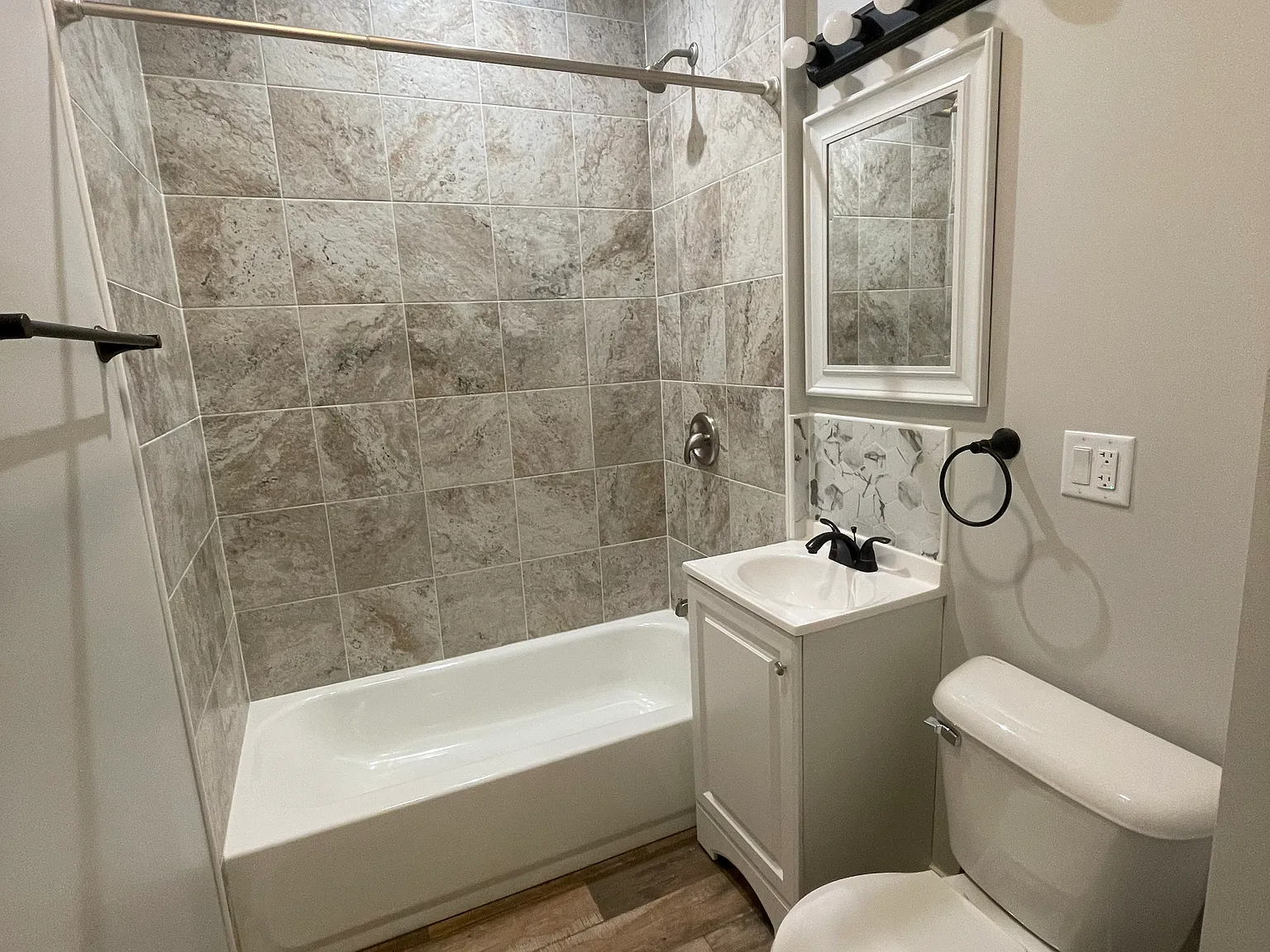2 bed, $1,495 — Photo 4
