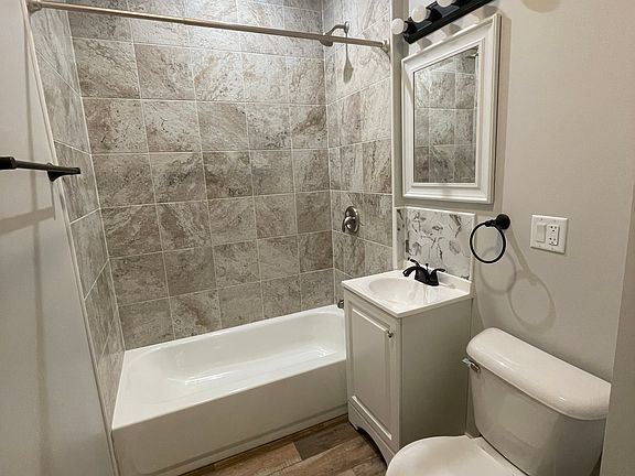 4th image of 1604 Brown Ave APT C
