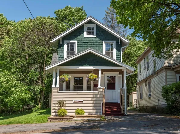 24 Golf Ave, New Hartford, NY 13413