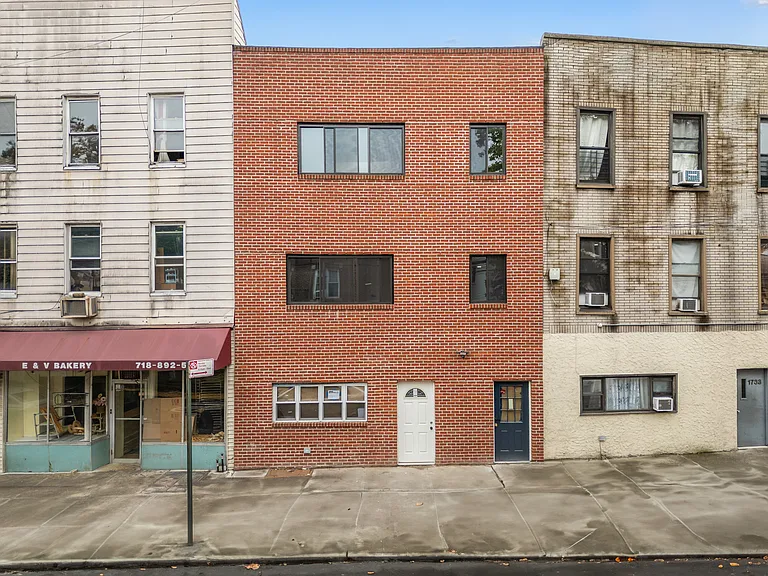 1731 Unionport Rd #3 — Photo 9