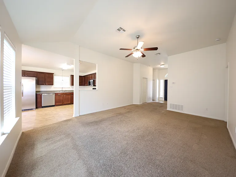 1123 Abbey Rdg — Photo 7