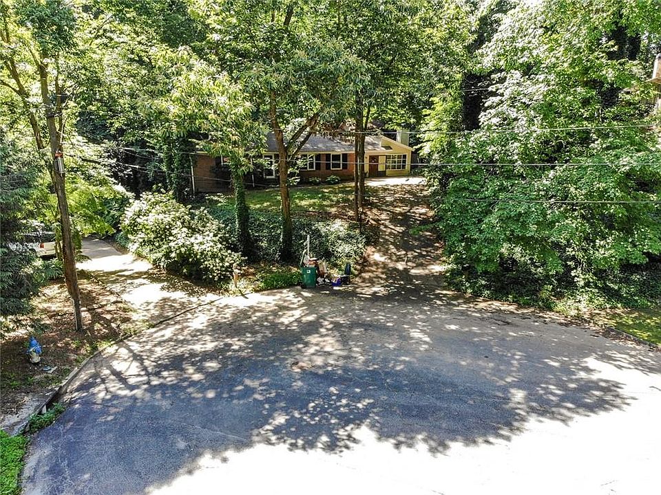 1st image of 1402 Dogwood Cir SE