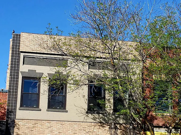 112 N Wenatchee Ave — Photo 9