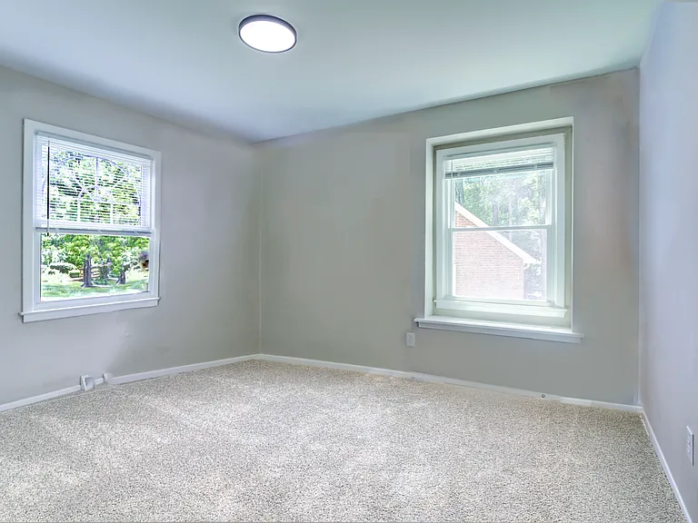5900 Ferndale Pl — Photo 15