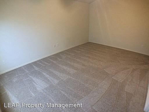 3rd image of 2313 Belmont Park Dr