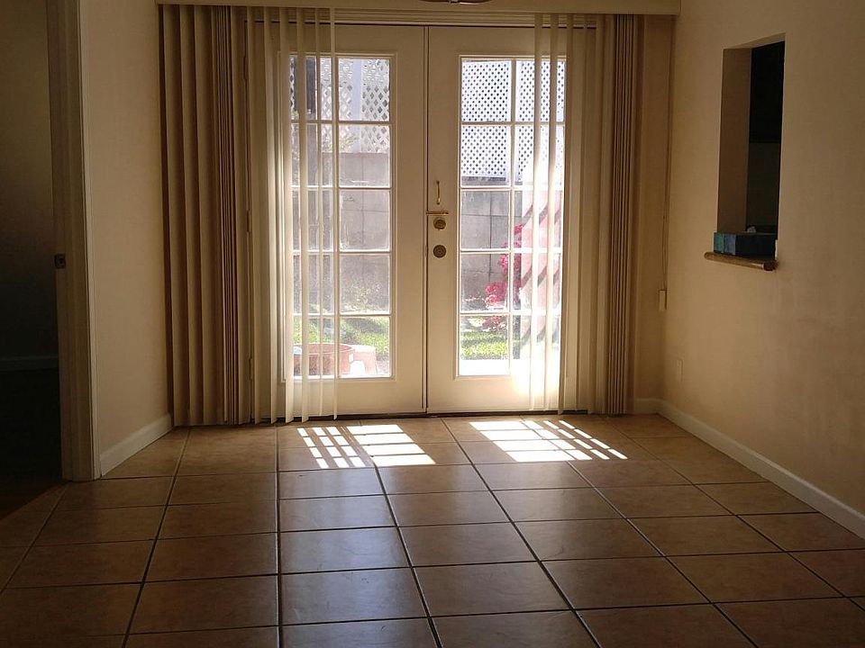 Dining room to backyard