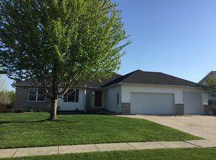 (Undisclosed Address), Robins, IA 52328