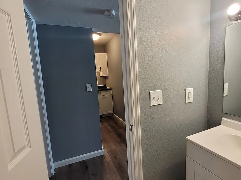1205 SW Polk St — Photo 23