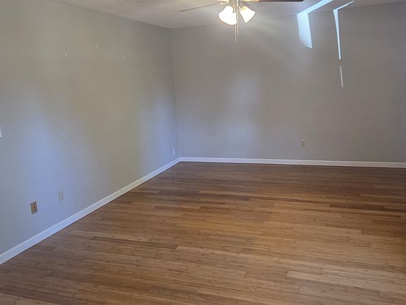 5th image of 3421-3421 S Glendale Dr