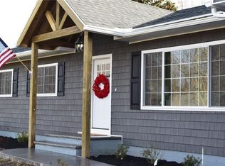 1381 Lake Rd, Webster, NY 14580