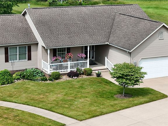 2nd image of 1440 Springwood Dr