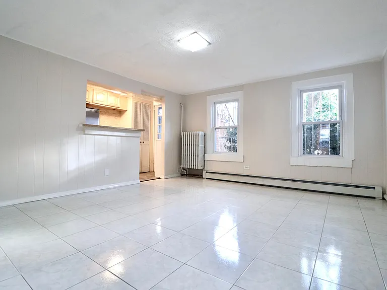69th Pl — Photo 1