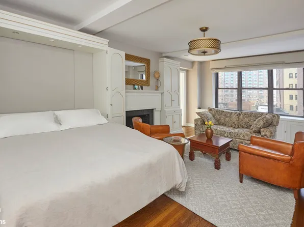 210 East 73rd Street image 3 of 9