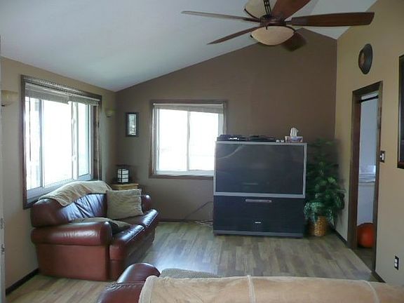 2nd image of 1794 38th St