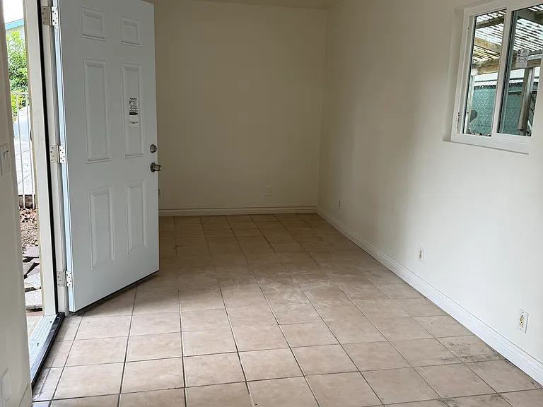 1181 W Phillips Blvd #B — Photo 11