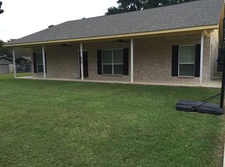 302 Oakhill St, Elkhart, TX