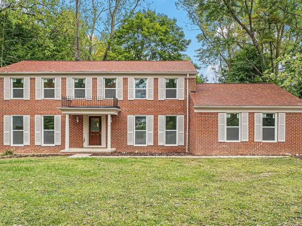 4841 Leesburg Dr, West Bloomfield, MI 48323