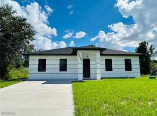 2815 4th St SW, Lehigh Acres, FL 33976